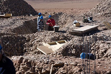 ALMA AOS construction on Chajnantor