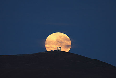 Dramatic Moonset