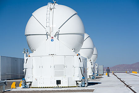 Three ATs at Paranal, Jan2007