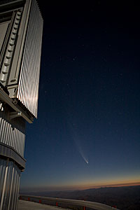 Comet McNaught and NTT dome