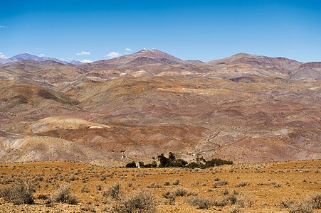 La Silla from Base to Summit
