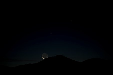 Moon and VLT