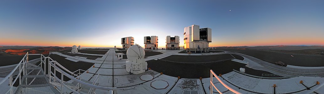 360° panorama of the VLT platform at sunset