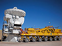 An ALMA transporter ready for pick up