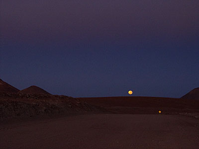 Moonset at ALMA