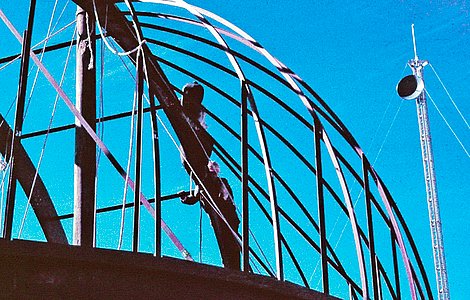 Assembling the ESO 1-metre telescope