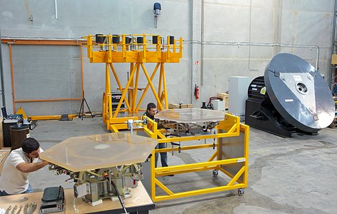 E-ELT mirror segments being tested