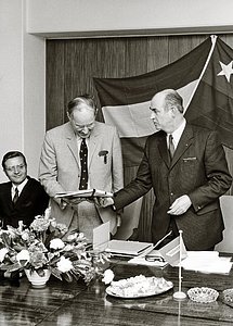 Adriaan Blaauw at the contract signature with Interbeton