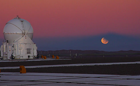 Partial lunar eclipse from the VLT platform
