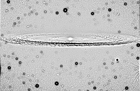 Dustbands in the Sombrero Galaxy