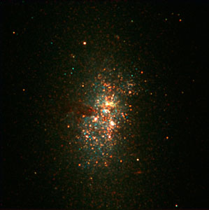 Big Stellar Cluster in the Blue Dwarf Galaxy NGC 5253