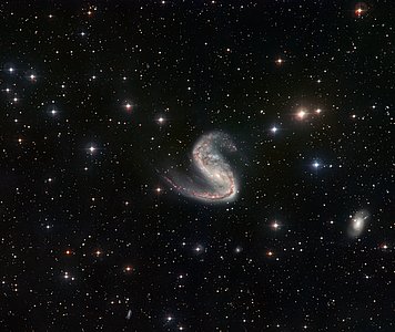 Visión de campo amplio de la galaxia Meathook