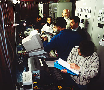 Testing the VLT Power Generators