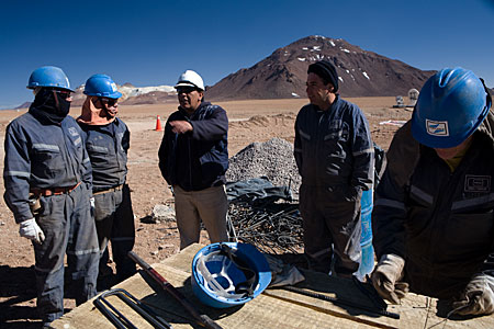 Workers at Chajnantor