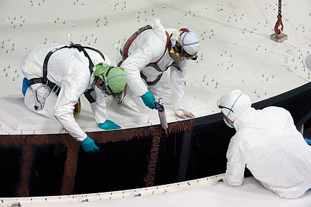 Glueing ALMA antenna reflector sections
