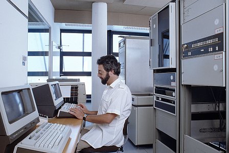 MIDAS computer in use