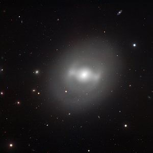 Galaxia Darth Vader NGC 936