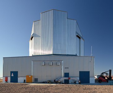 Building VISTA, the World’s Largest Survey Telescope (present-day image)