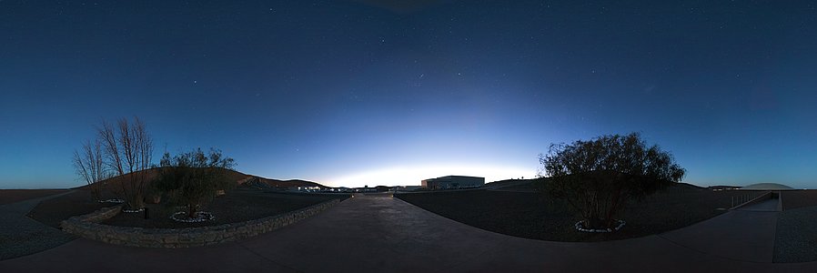 Paranal basecamp at dawn