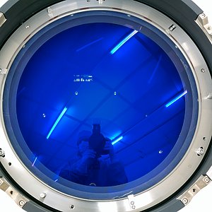 VLT 4LGSF OTA aspherical L2 lens