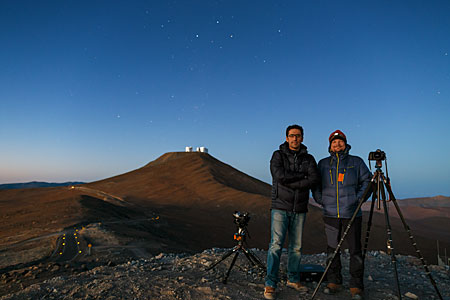 ESO Photo Ambassadors watching the stars over the VLT