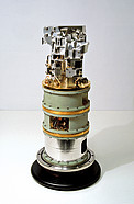 Band 9 receiver cartridge for ALMA
