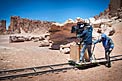 Malcolm Ludgate, director de fotografía de la película en IMAX® 3D Universo Oculto, durante una grabación