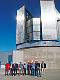 UK press delegation visits Paranal in 2006