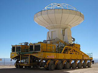 Moving an ALMA antenna | ESO