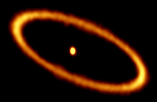 ALMA Explores Fomalhaut’s Debris Disc | ESO