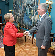El Director General de ESO se reúne con la Presidenta Bachelet