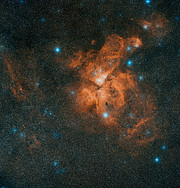Snímek mlhoviny Carina z přehlídky Digitized Sky Survey 