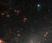 Visión de campo amplio del cielo alrededor de NGC 1929