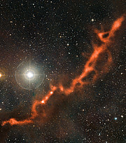 Imagem APEX de um filamento com formação estelar no Touro