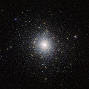 Den kugleformede stjernehob 47 Tucanae