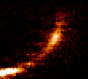 Gaswolk die verscheurd wordt door het zwarte gat in het Melkwegcentrum