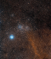 Overzichtsfoto van de hemel rond de heldere sterrenhoop NGC 3532