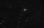 O céu em torno da galáxia NGC 4993