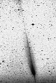 The unusual tails of comet Hale-Bopp