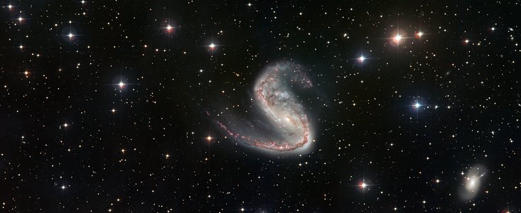 Visión de campo amplio de la galaxia Meathook