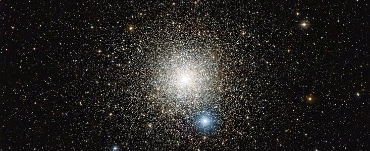De bolvormige sterrenhoop NGC 6752