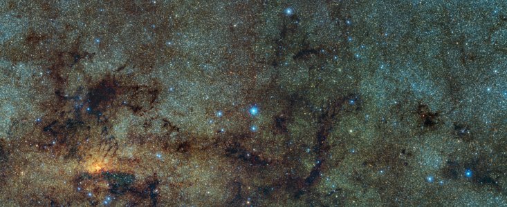 Variabla stjärnor nära Vintergatans centrum