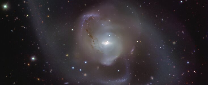 NGC 7727’s spectacular galactic dance as seen by the VLT