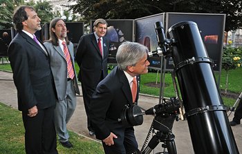 ESO Promotes Astronomy during Bicentennial Conference in Santiago, Chile