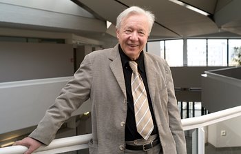 Guy Monnet, ehemaliger ESO-Astronom und Leiter der Instrumentierungsabteilung gewinnt die Tycho-Brahe-Medaille 2019