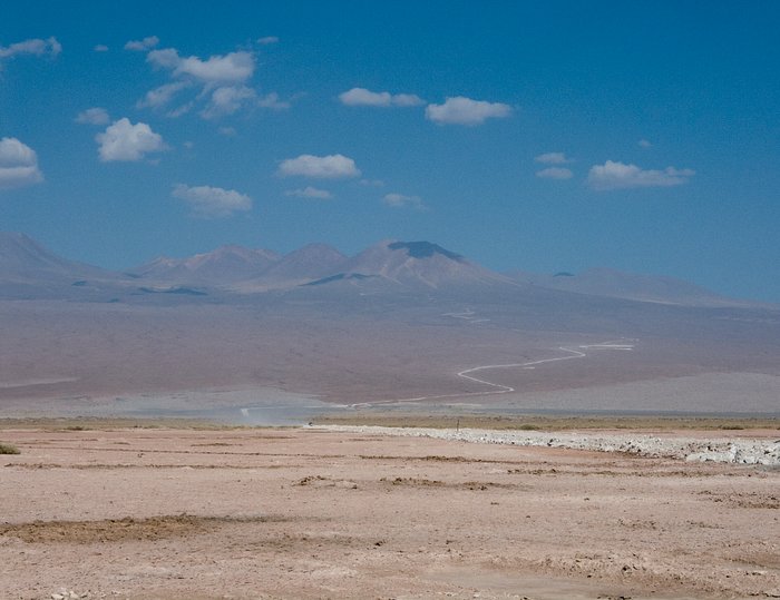 The way to the Chajnantor plateau