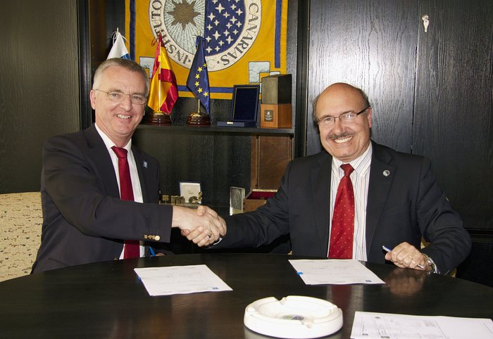 ESO and Instituto de Astrofísica de Canarias sign agreement on adaptive optics collaboration
