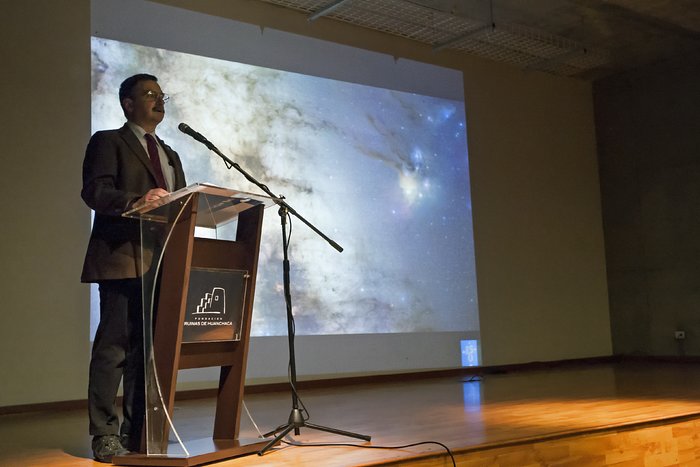 Wiedereröffnungszeremonie der ESO-Ausstellung „Ein Fenster ins Universum“