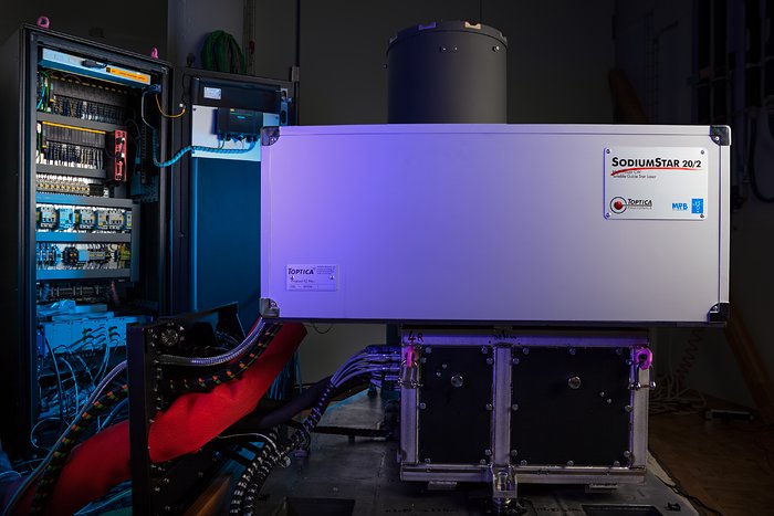 Una delle unità del sistema a 4 stelle guida laser per il VLT