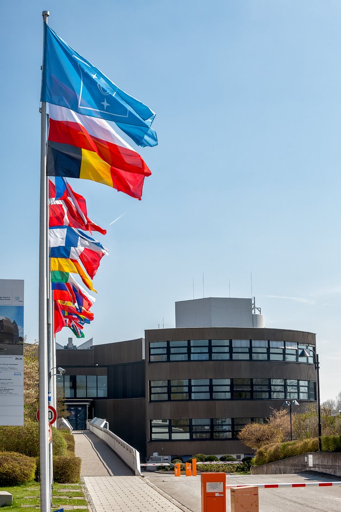 Le bandiere degli stati membri dell'ESO
